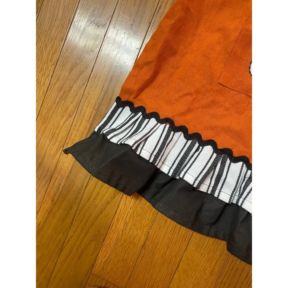 Burton + Burton Halloween Bat Apron Scary Cute Orange Cotton Ruffle 9747261‎